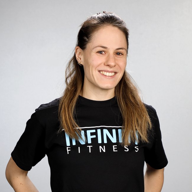 Porträt von Nadine aus dem INFINITI Team